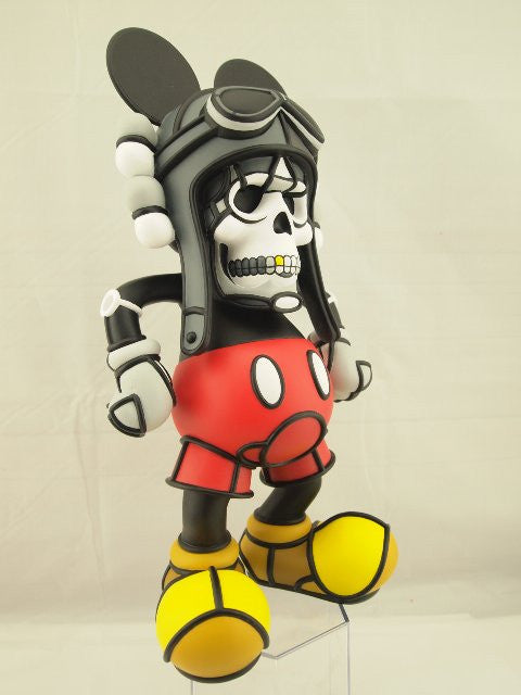 Deathshead Vinyl Toy Figure by Dave Flores